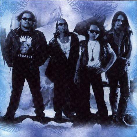 Wings -Biru Mata Hitamku