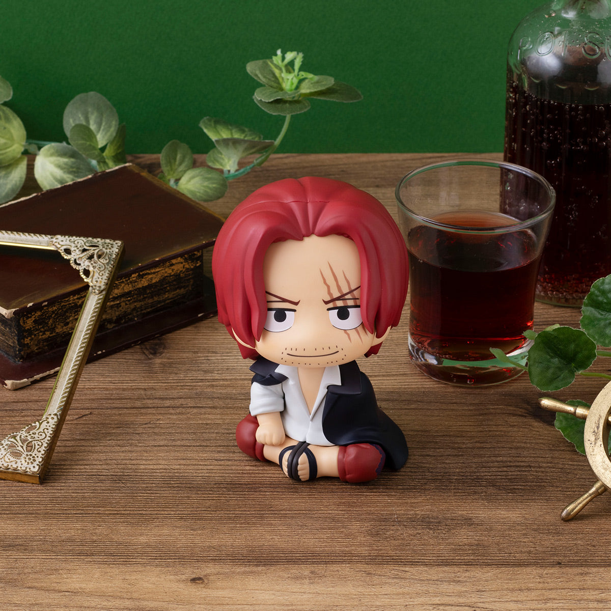 Shanks – One Piece Look Up Figure