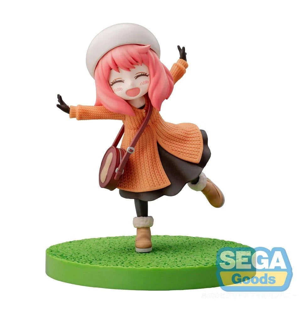 SPY X FAMILY - ANYA "FAMILY OOTING VERS. 2" - STATUE LUMINASTA 12CM