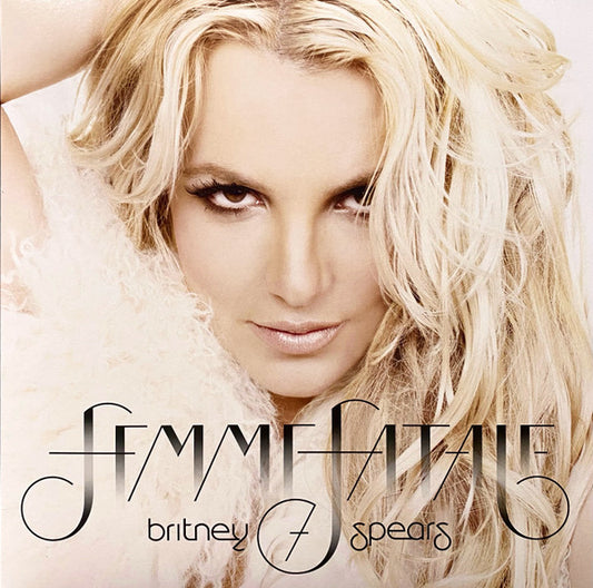 Britney Spears – Femme Fatale