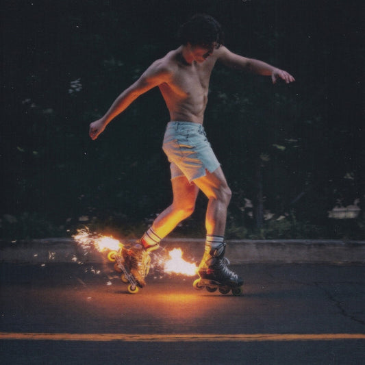 Benson Boone – Fireworks & Rollerblades