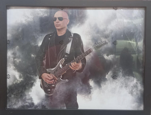 Black frame (L 33cm , W 43cm)